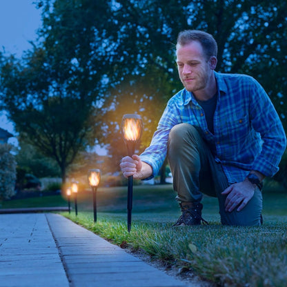 SolarGlow Tuinlampen | Breng warmte en licht in je tuin, volledig op zonne-energie!